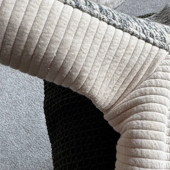 The North Face Black and Cream Fleece Jacket - Picture 6 of 9